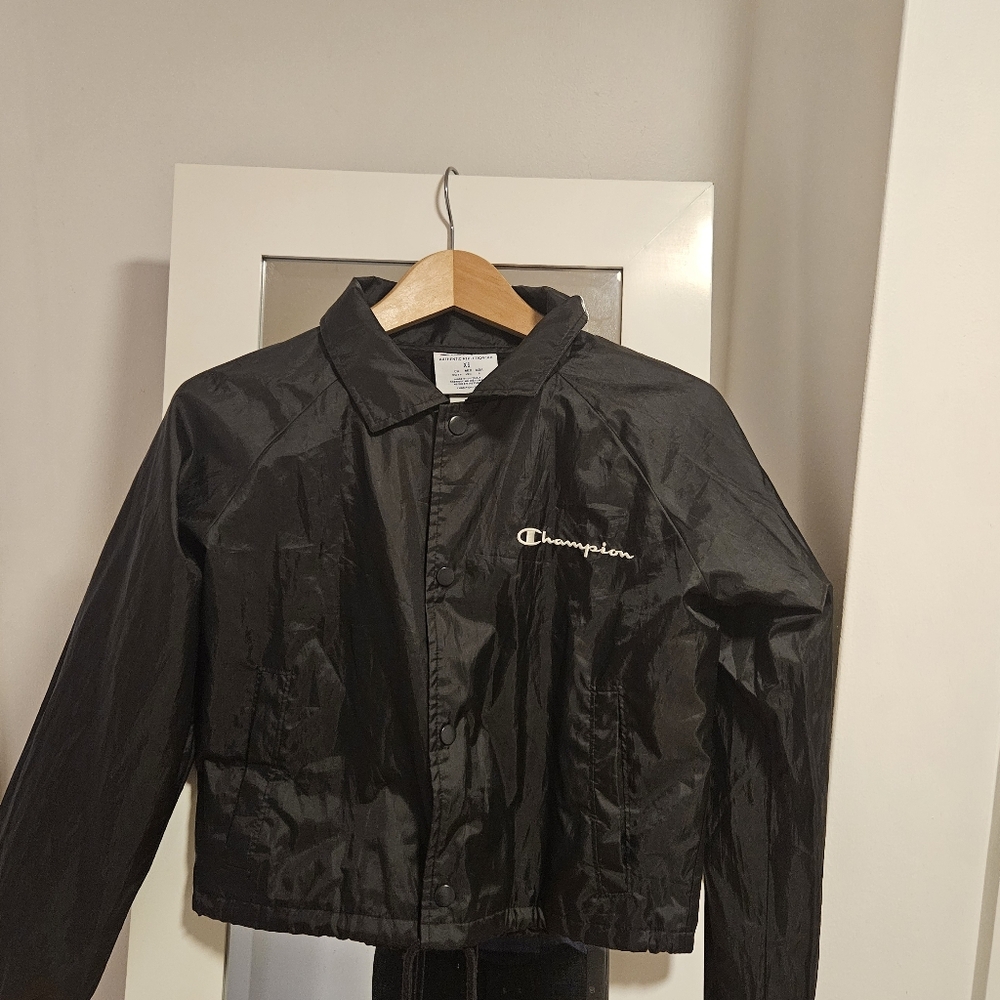 Champion Black Windbreaker Jacket Lightweight Athletic Style
